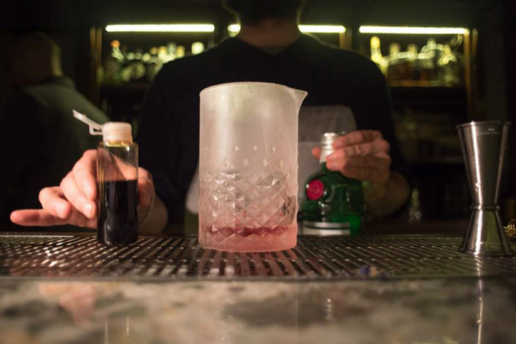 giovanni ceccarelli mixin glass cocktail engineering chilling mixin glass
