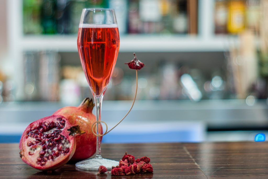 Il Tintoretto è un cocktail a base Succo di Melagrana Fresco e Prosecco.
