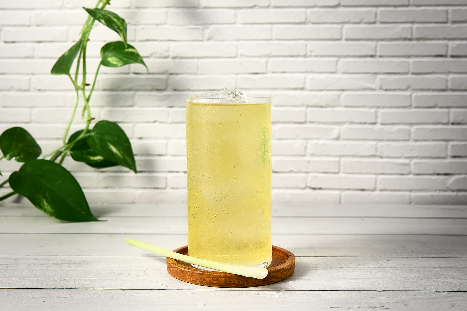 Lemongrass-Collins-Cocktail_2