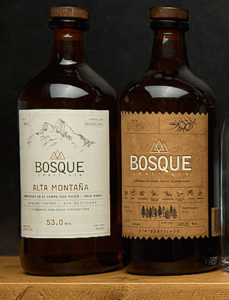 Le bottiglie di Gin Bosque Alta Montaña e Nativo