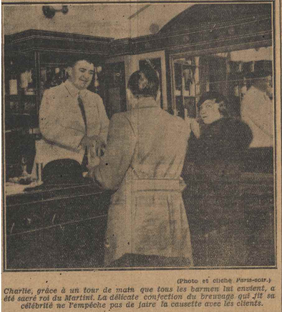 Una foto da un articolo di un vecchio quotidiano francese che ritrae Charles Castellotti